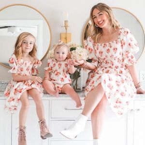 Ivy City Co Rosette Dress Floral White and Pink size L